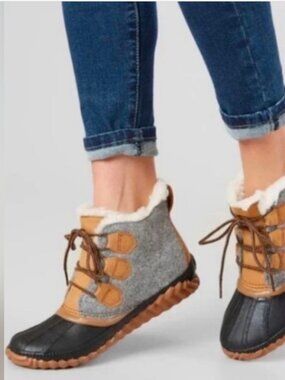 Sorel Women's Out N About Plus Boots; NWT; Size 10.5 Fits Like 9.5 Or 10